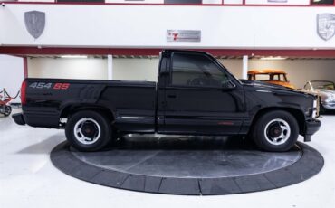 Chevrolet-CK-Pickup-1500-1990-Truck-3