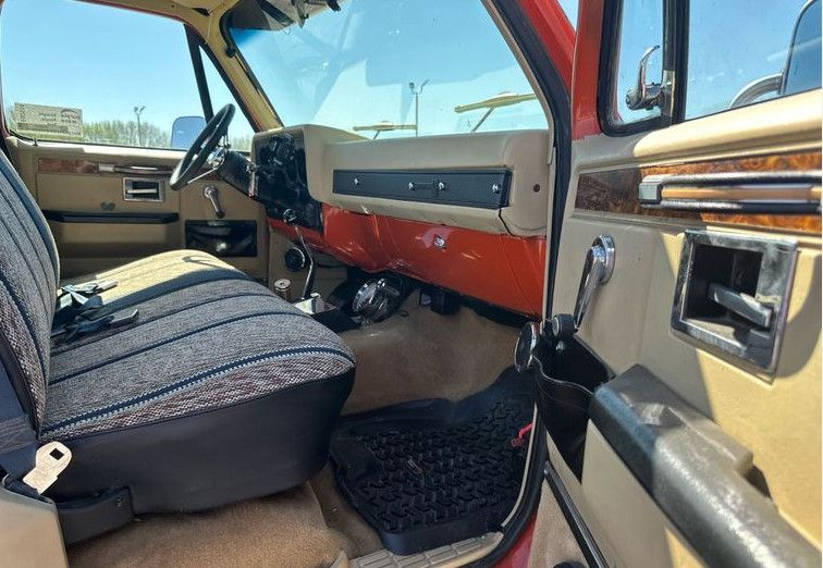 Chevrolet-CK-Pickup-2500-1984-Standard-Cab-Pickup-14