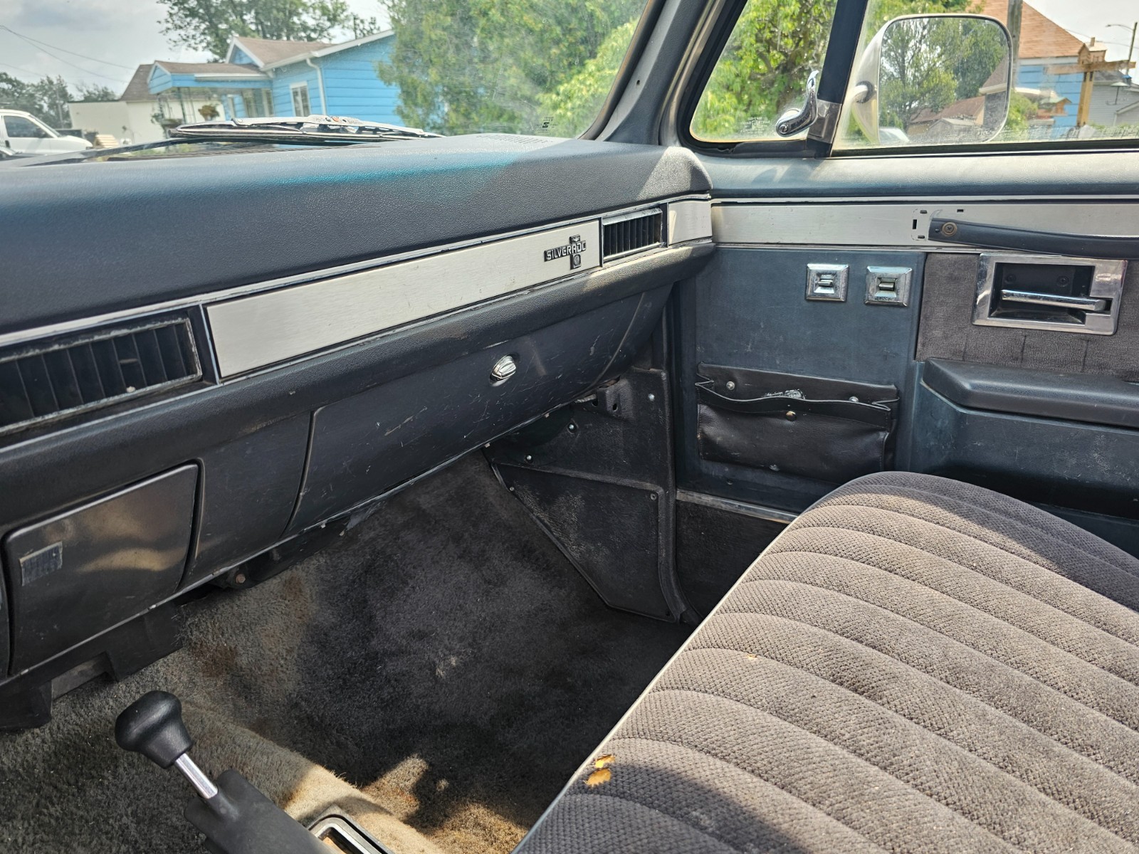 Chevrolet-CK-Pickup-2500-1986-12