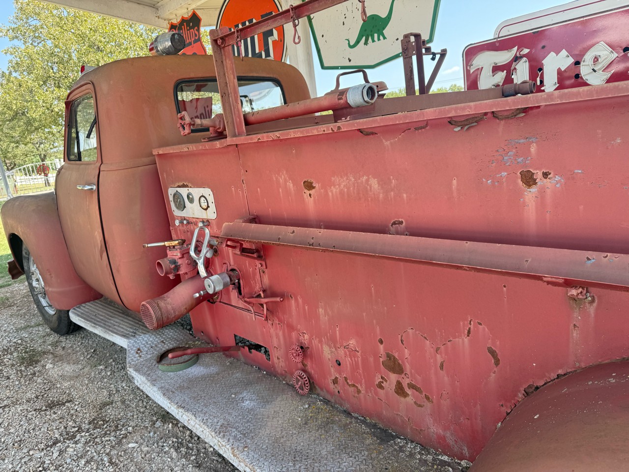 Chevrolet-CK-Pickup-3500-1953-Fire-Truck-33