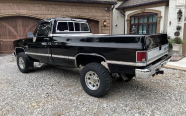 Chevrolet-CK-Pickup-3500-1983-Standard-Cab-Pickup-2