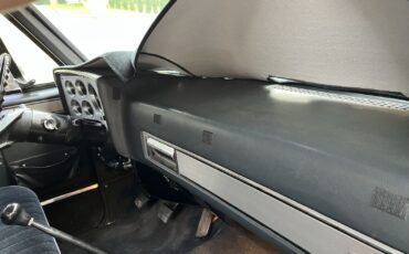 Chevrolet-CK-Pickup-3500-1983-Standard-Cab-Pickup-23