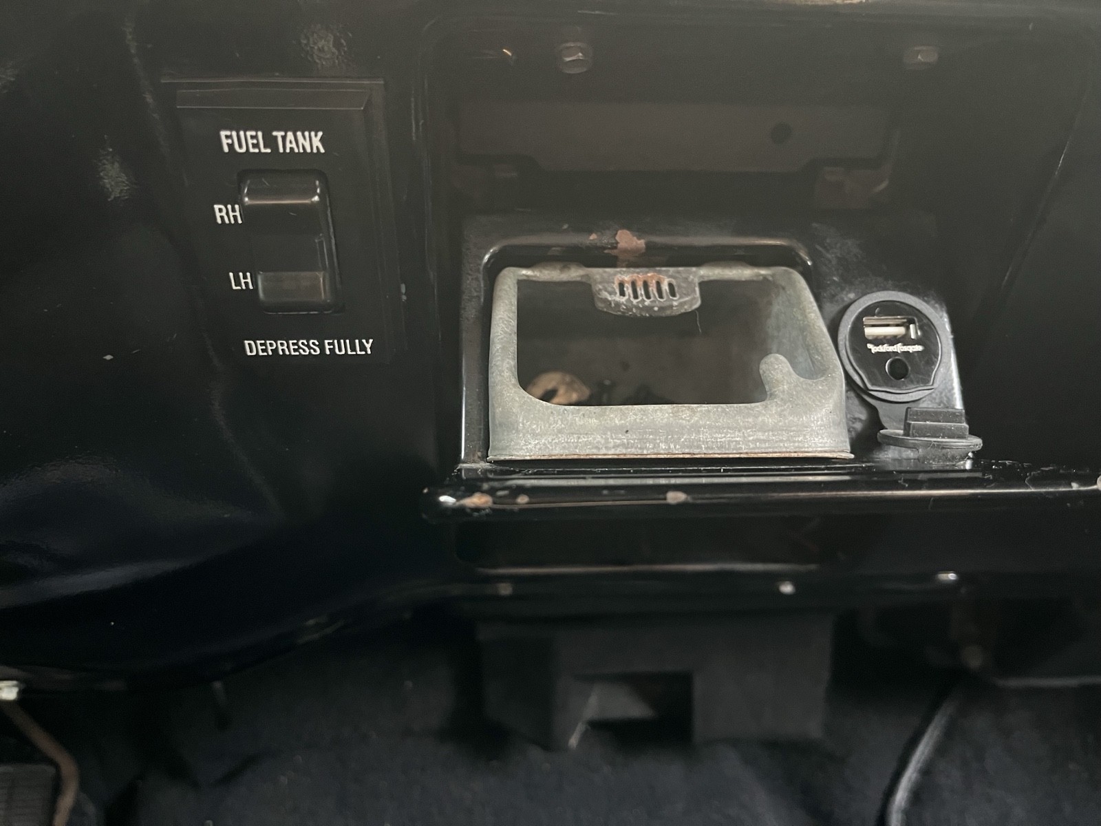 Chevrolet-CK-Pickup-3500-1983-Standard-Cab-Pickup-24