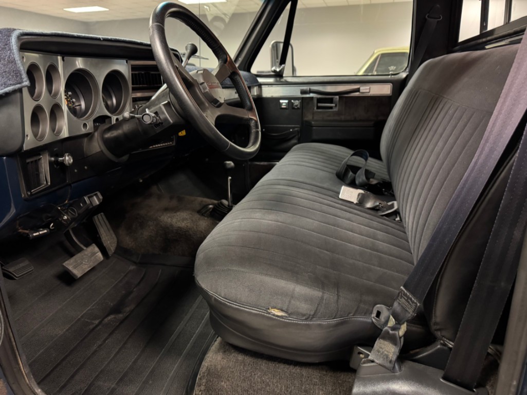Chevrolet-CK-Pickup-3500-1988-Standard-Cab-Pickup-6