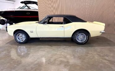 Chevrolet-Camaro-1967-Butternut-Yellow-Black-Vinyl-14