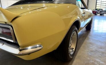 Chevrolet-Camaro-1967-Butternut-Yellow-Black-Vinyl-16