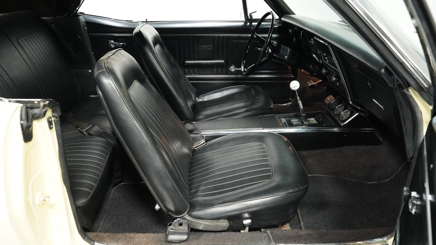 Chevrolet-Camaro-1967-Convertible-36