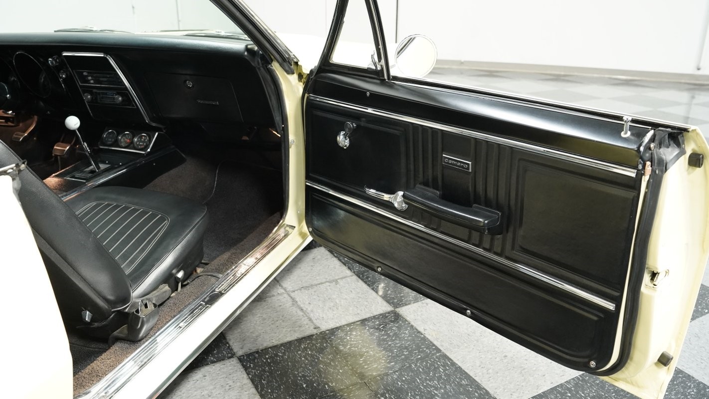 Chevrolet-Camaro-1967-Convertible-39