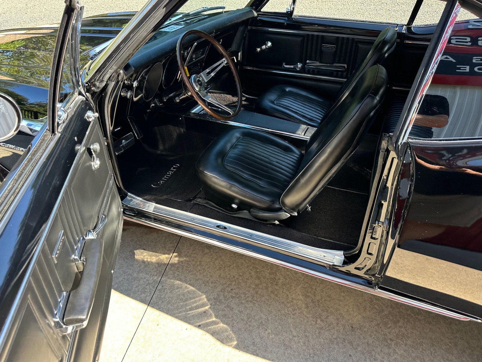 Chevrolet-Camaro-1967-Coupe-35
