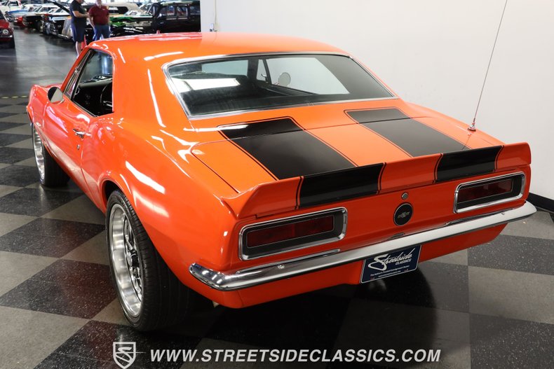 Chevrolet-Camaro-1967-Huggar-Orange-Black-1