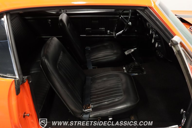 Chevrolet-Camaro-1967-Huggar-Orange-Black-19