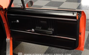 Chevrolet-Camaro-1967-Huggar-Orange-Black-22