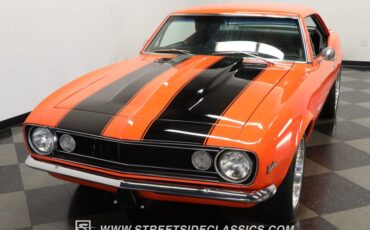 Chevrolet-Camaro-1967-Huggar-Orange-Black-25
