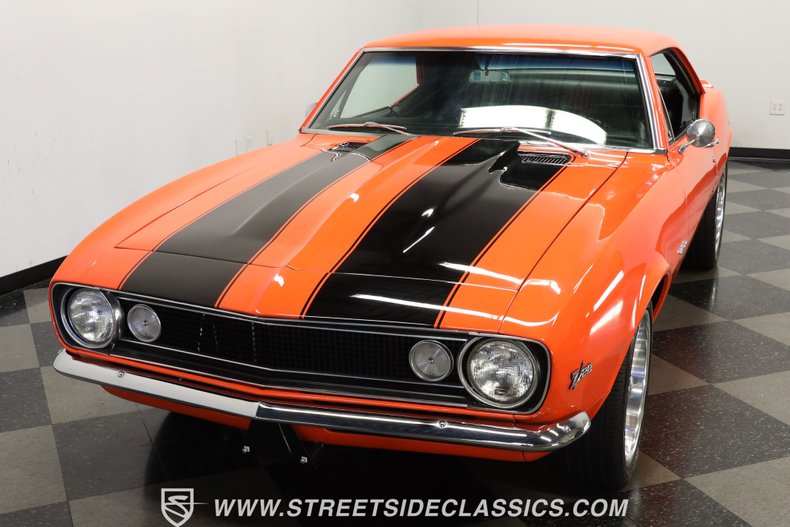 Chevrolet-Camaro-1967-Huggar-Orange-Black-25