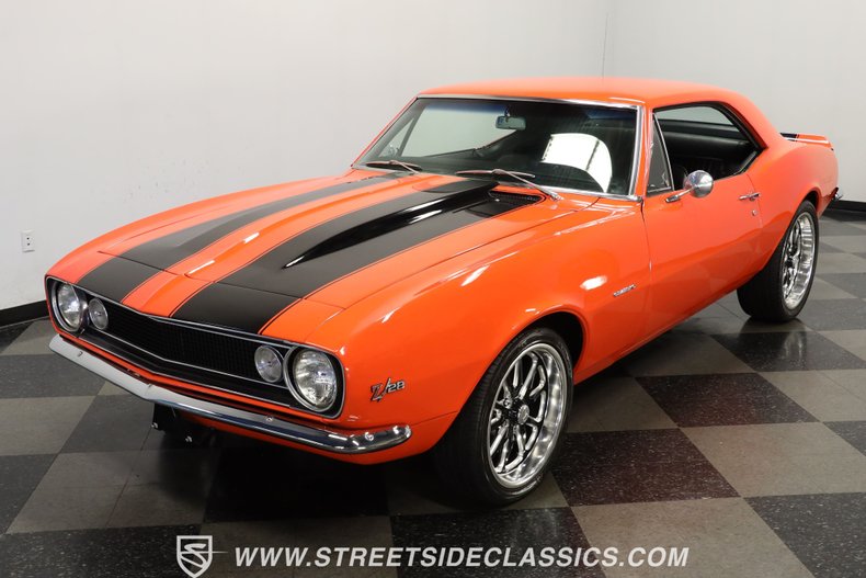 Chevrolet-Camaro-1967-Huggar-Orange-Black-26