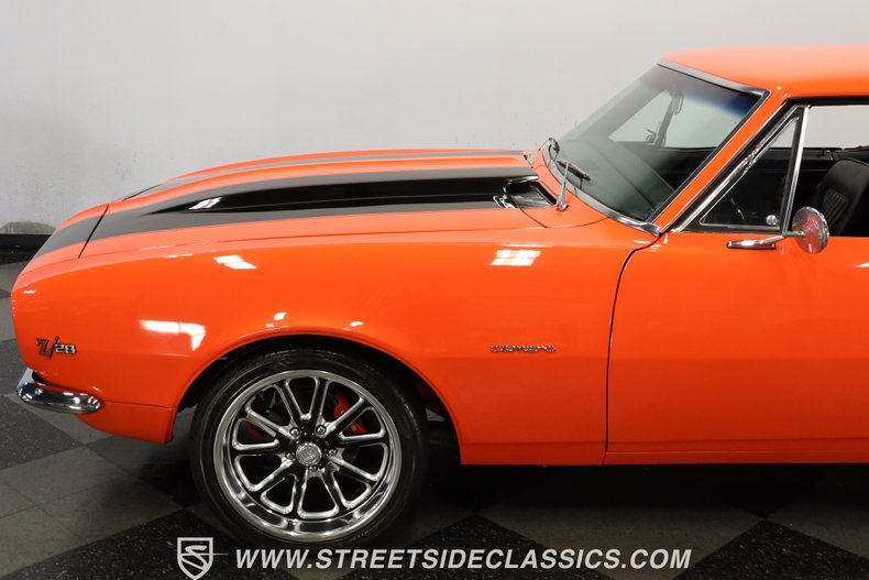 Chevrolet-Camaro-1967-Huggar-Orange-Black-28