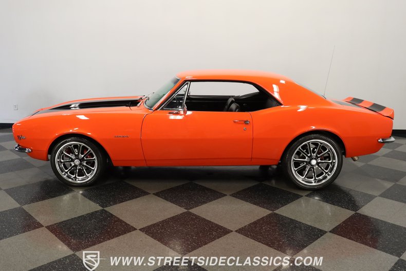 Chevrolet-Camaro-1967-Huggar-Orange-Black-37