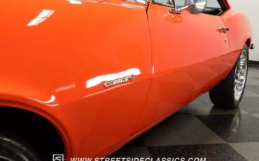 Chevrolet-Camaro-1967-Huggar-Orange-Black-43