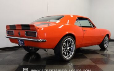 Chevrolet-Camaro-1967-Huggar-Orange-Black-44