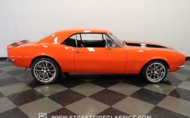Chevrolet-Camaro-1967-Huggar-Orange-Black-5