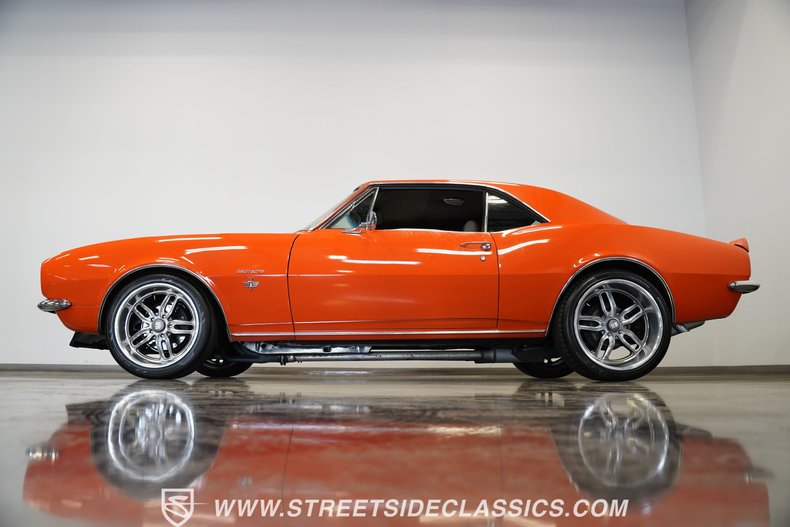 Chevrolet-Camaro-1967-Orange-Black-12