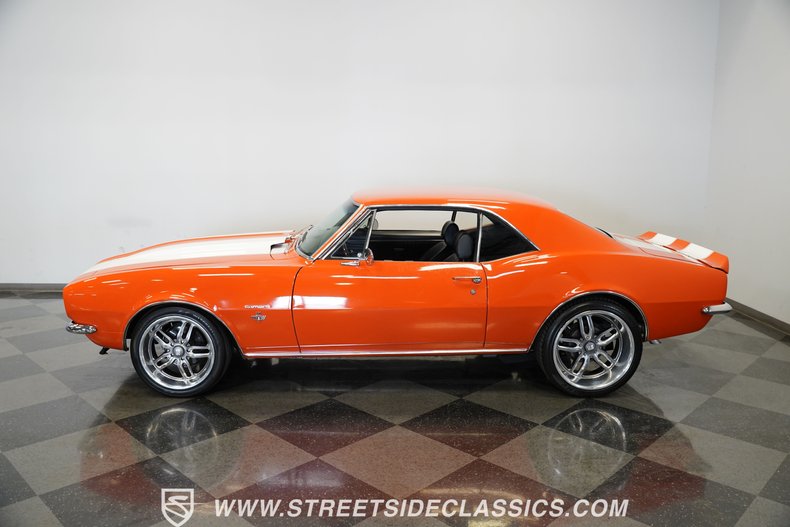 Chevrolet-Camaro-1967-Orange-Black-13
