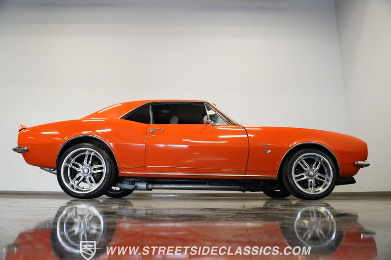 Chevrolet-Camaro-1967-Orange-Black-20