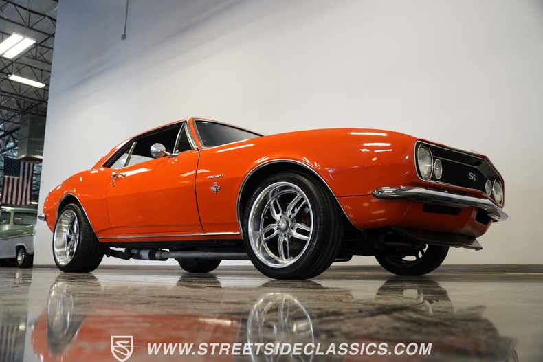 Chevrolet-Camaro-1967-Orange-Black-23