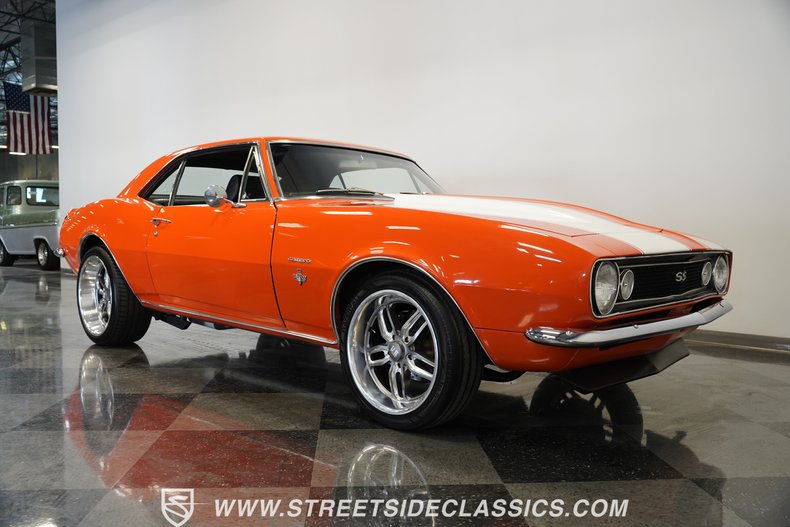 Chevrolet-Camaro-1967-Orange-Black-24