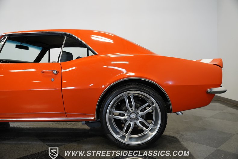 Chevrolet-Camaro-1967-Orange-Black-28