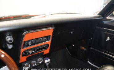 Chevrolet-Camaro-1967-Orange-Black-3