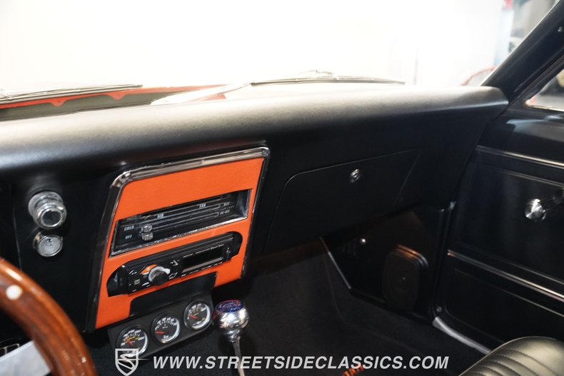 Chevrolet-Camaro-1967-Orange-Black-3