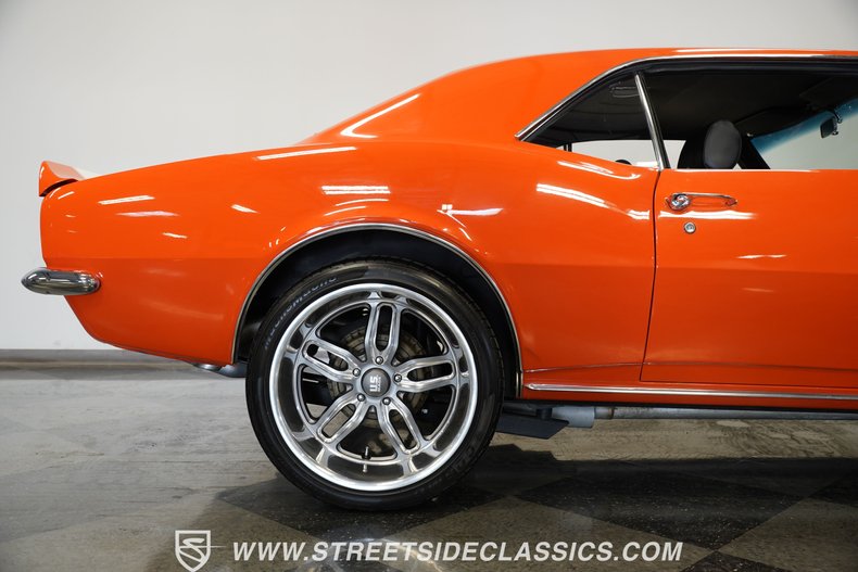 Chevrolet-Camaro-1967-Orange-Black-32