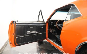 Chevrolet-Camaro-1967-Orange-Black-36