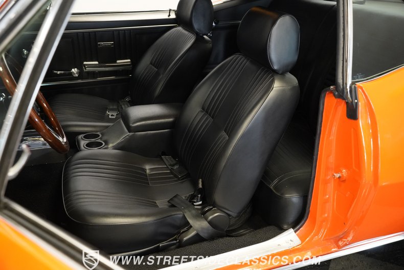 Chevrolet-Camaro-1967-Orange-Black-39