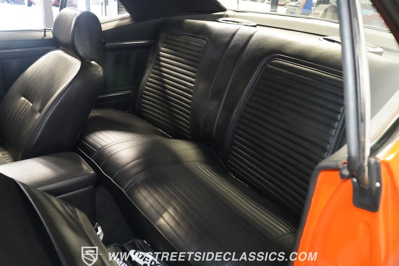 Chevrolet-Camaro-1967-Orange-Black-46