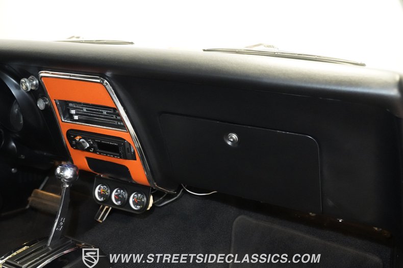 Chevrolet-Camaro-1967-Orange-Black-48