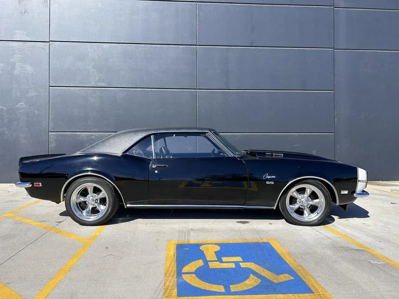 Chevrolet-Camaro-1968-Black-Black