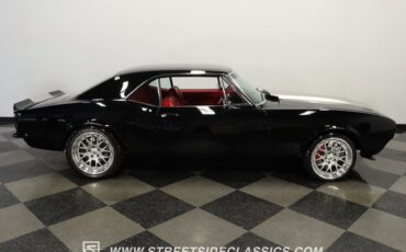 Chevrolet-Camaro-1968-Black-Red-11