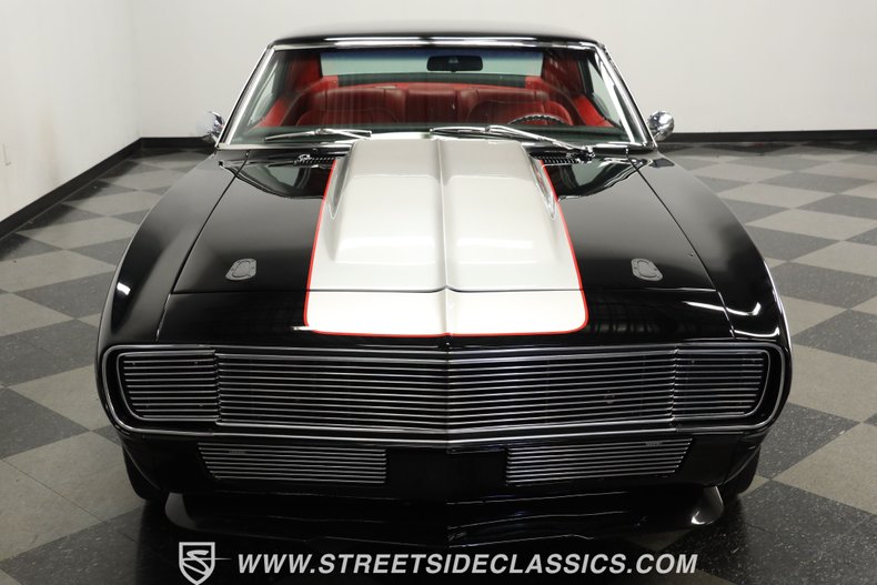 Chevrolet-Camaro-1968-Black-Red-14