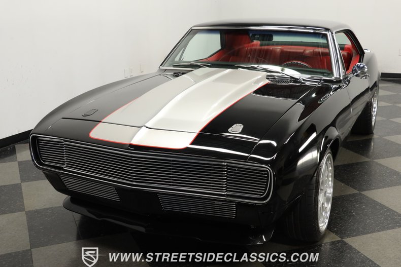 Chevrolet-Camaro-1968-Black-Red-15