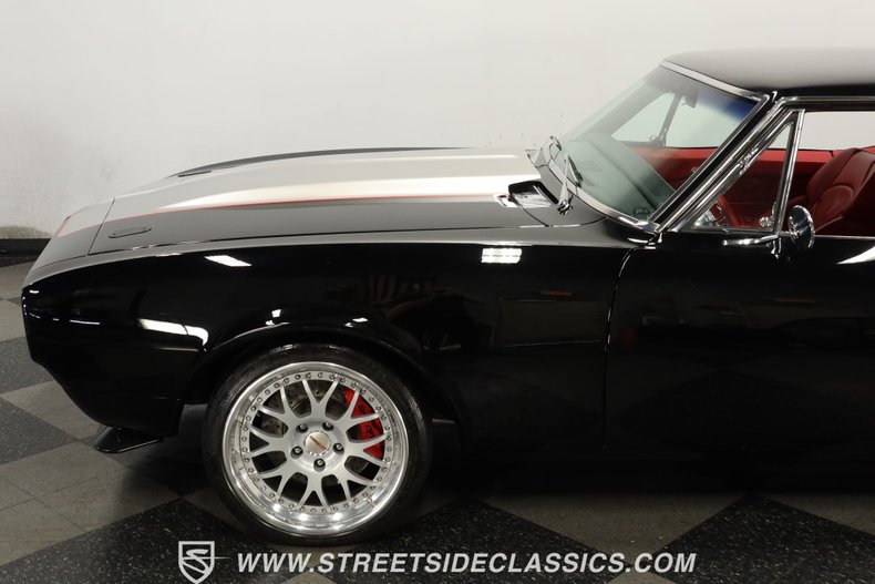 Chevrolet-Camaro-1968-Black-Red-21