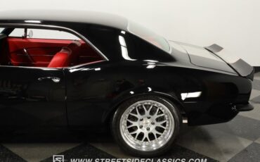 Chevrolet-Camaro-1968-Black-Red-22