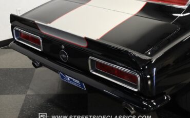 Chevrolet-Camaro-1968-Black-Red-23