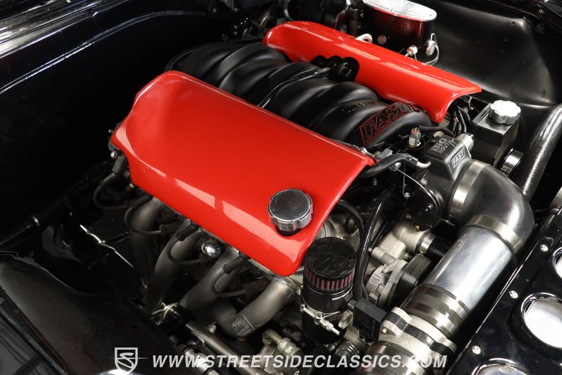 Chevrolet-Camaro-1968-Black-Red-28