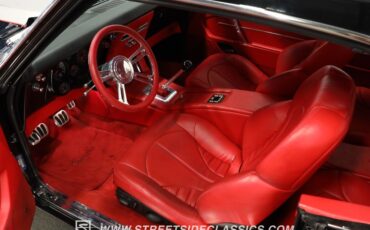 Chevrolet-Camaro-1968-Black-Red-3