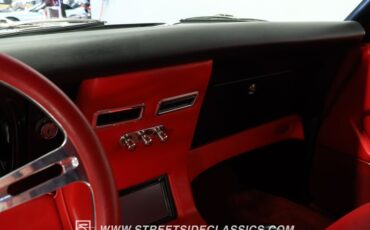 Chevrolet-Camaro-1968-Black-Red-35