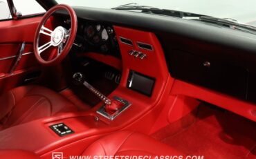 Chevrolet-Camaro-1968-Black-Red-42