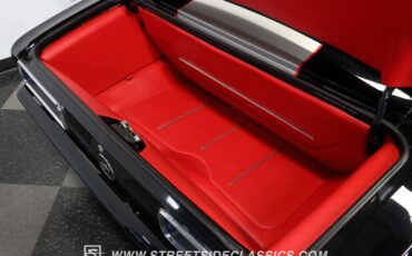 Chevrolet-Camaro-1968-Black-Red-48