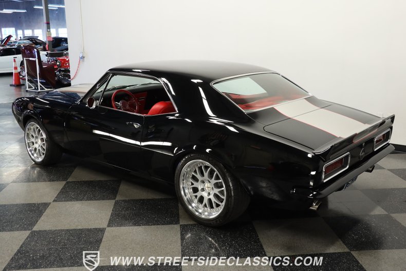 Chevrolet-Camaro-1968-Black-Red-5